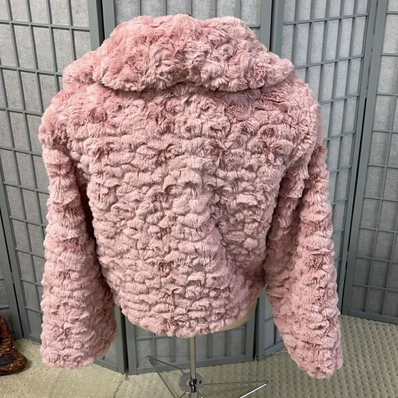 Gabby Isabella Pink Faux Fur Jacket - Picture 3 of 9